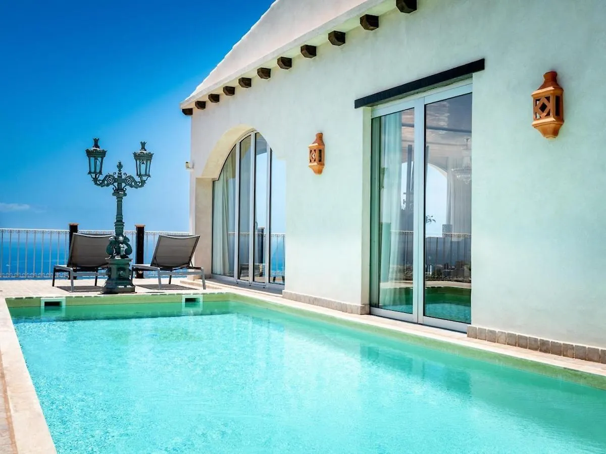 Amazing Villa Toscana أذيخي 0*,  إسبانيا